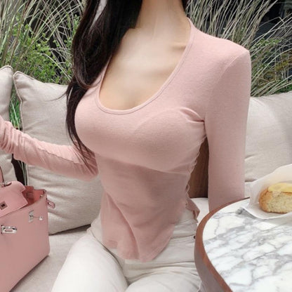 GUJI—17 Round Neck Slim-Fit Long Sleeve Base Shirt, Enhancing Chest And Figure, Elastic Spring/Autumn Top With Round Arc Hem And Side Slits Fashion Solid Chic