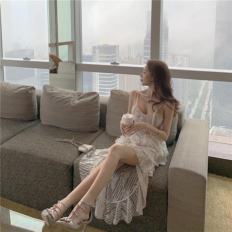 GUJI—238 New Summer White Two-Piece Front Chest Strap Dress