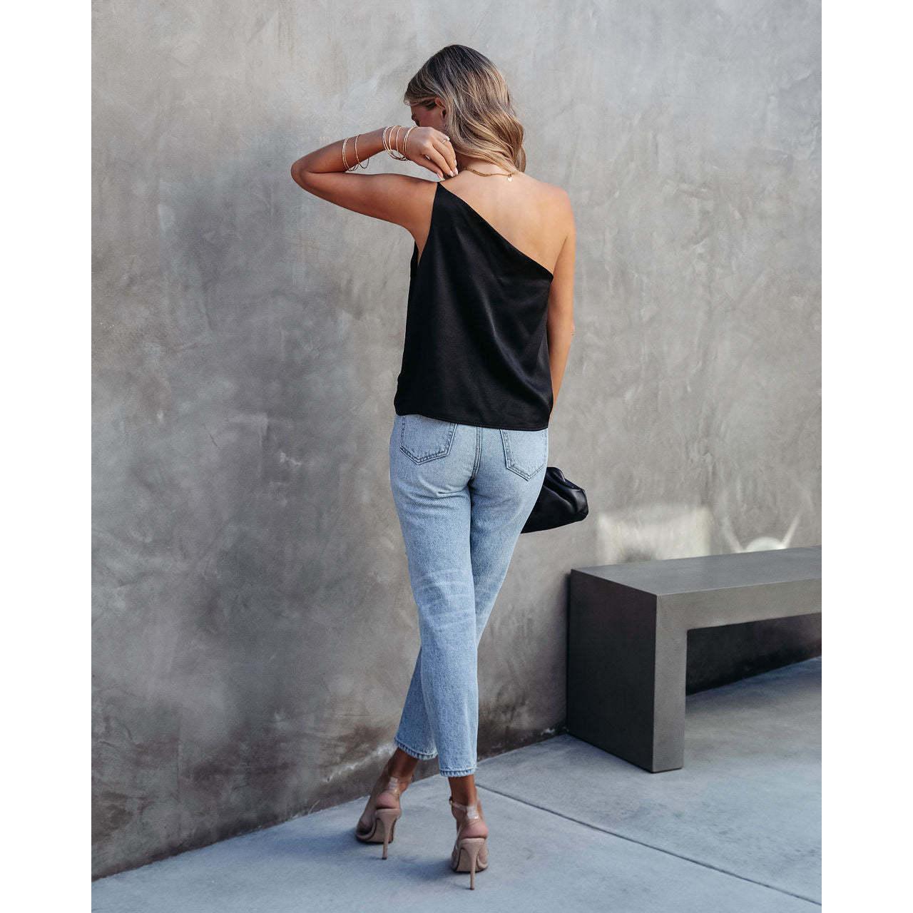 GUJI—13 Women's New Sleeveless One-Shoulder Asymmetrical Neck Satin Tank Top Fashion tubetopandjorts